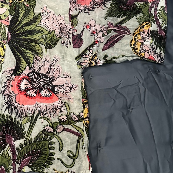 Floral Green Ladies short Kimono - Picture 3 of 5